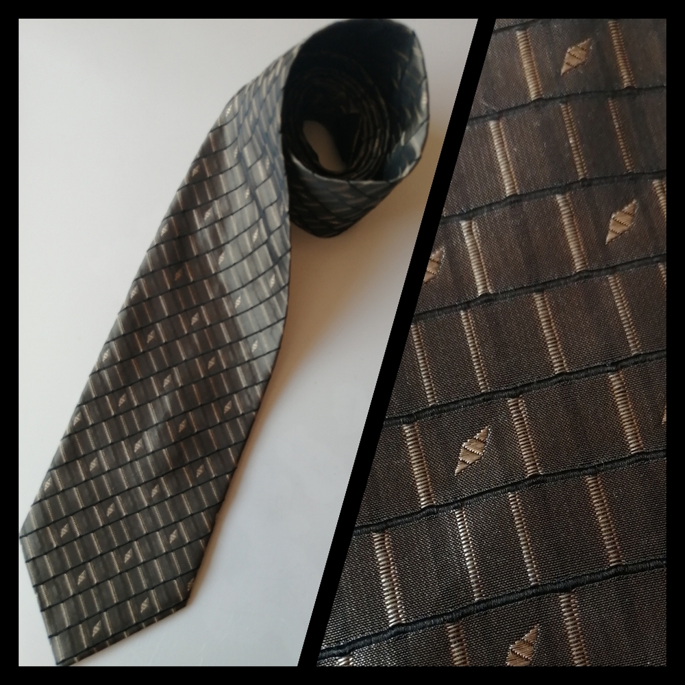Italian Silk Necktie Elegant Minimalist Business Casual  Brown Tan